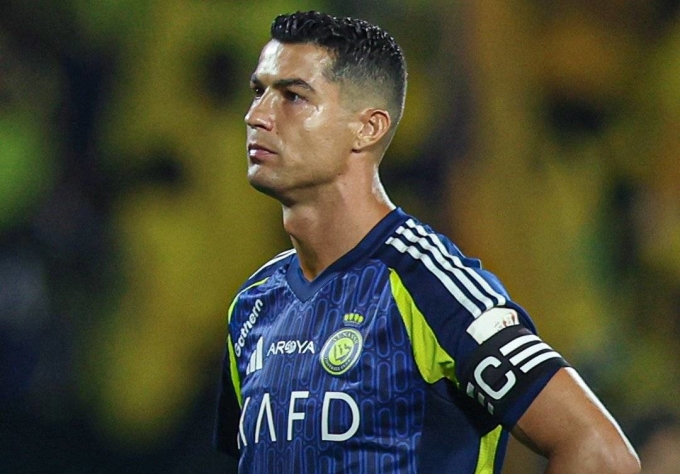 Ronaldo thất vọng trong trận chung kết Siêu Cup Arab Saudi, Al Nassr 1-4 Al Hilal tối 17/8. Ảnh: Al Nassr